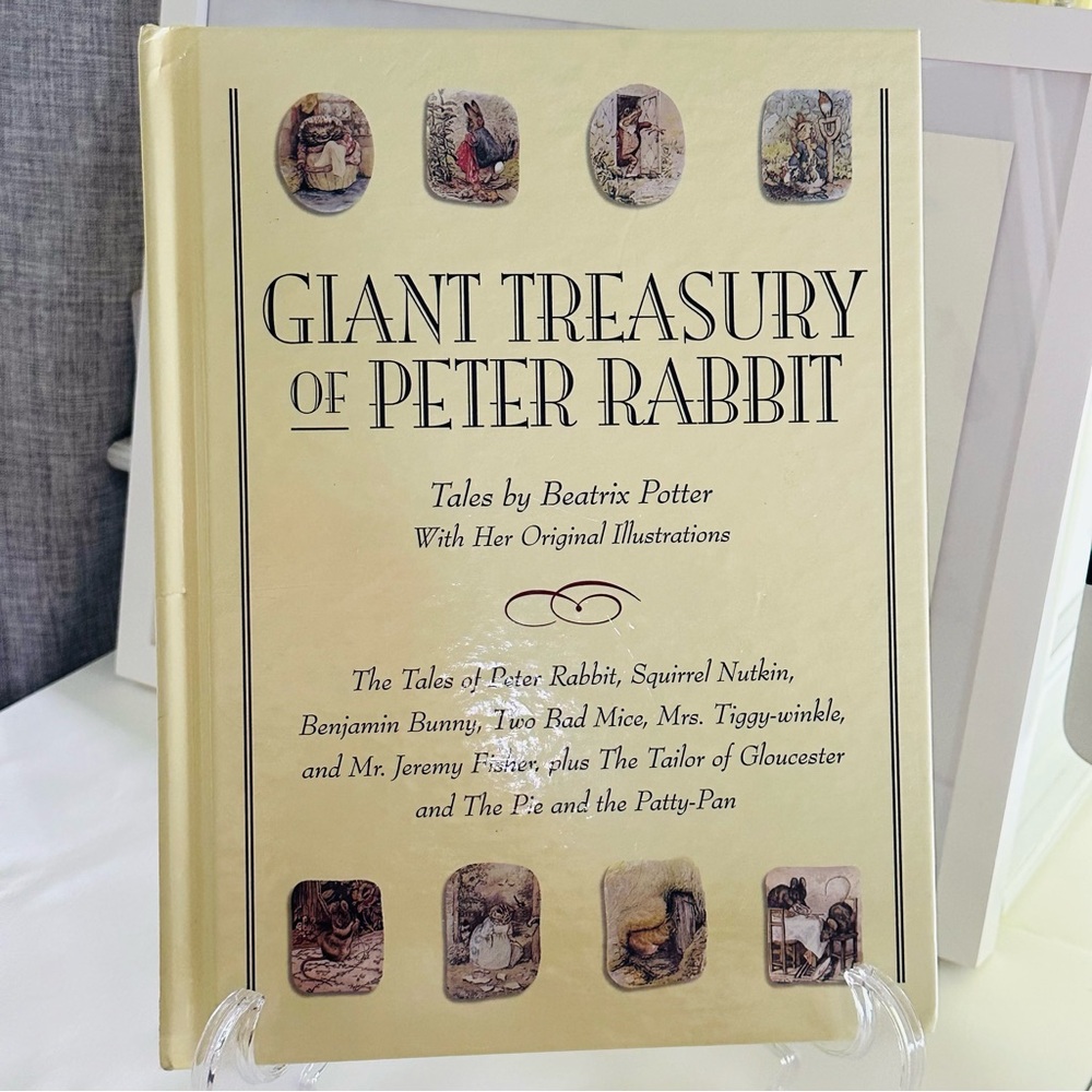 Giant Treasury of Peter Rabbit 🐰🤍 Beatrix Potter Hardcover Book